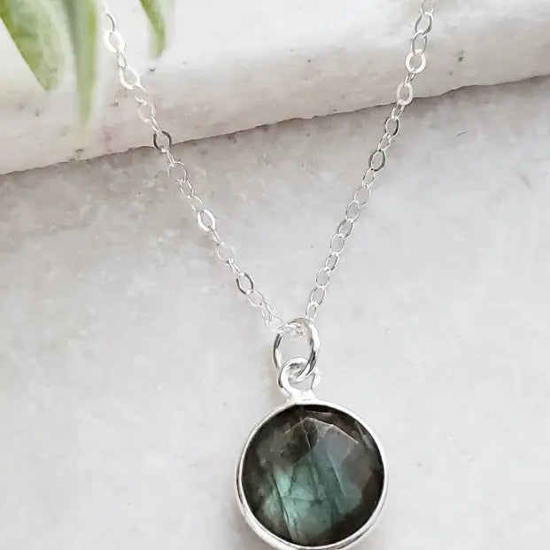 Silver Round Labradorite Necklace