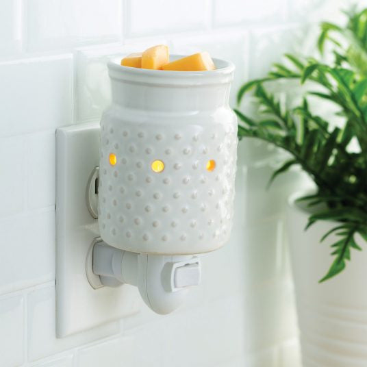 Pluggable Fragrance Warmer White Hobnail