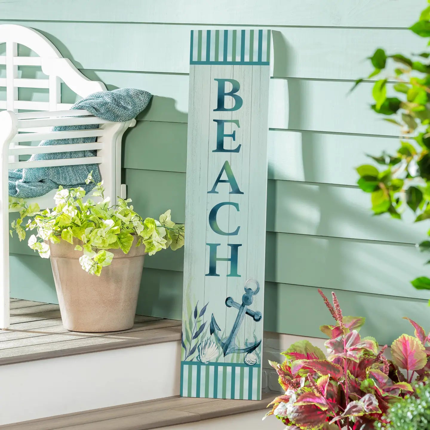 Beach Porch Leaner