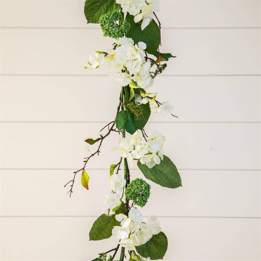 Garland - White Hydrangea With Mixed Greens