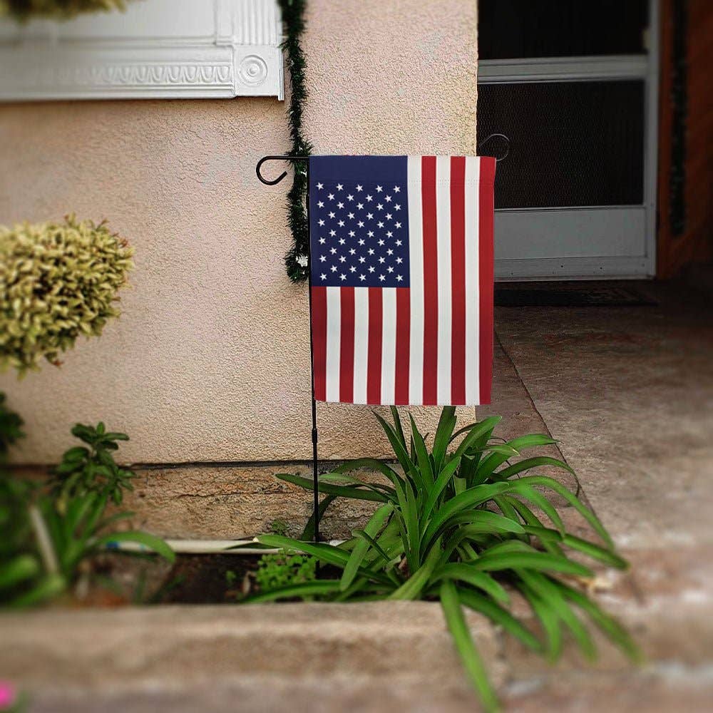 H&G Studios USA 12x18in Garden Flag