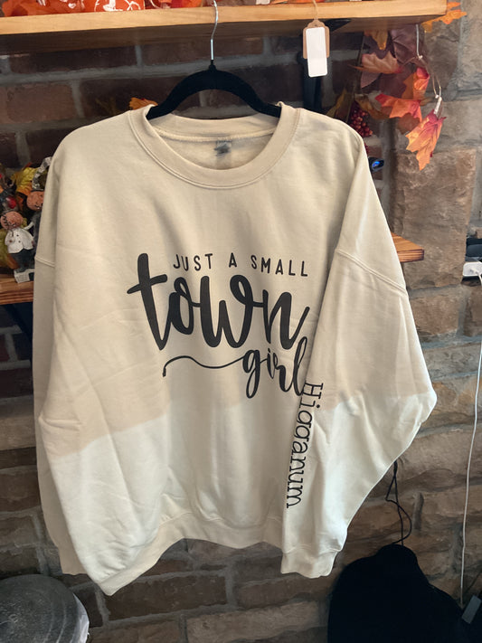 Just a Small Town Girl Sweatshirt Higganum - Cream M