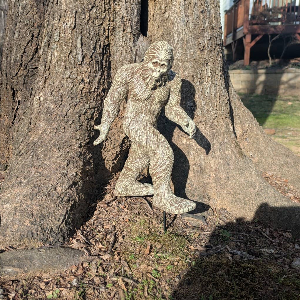 Bigfoot Classic Standing Statue 11.5 inch H w/ metal stake: Stonewash