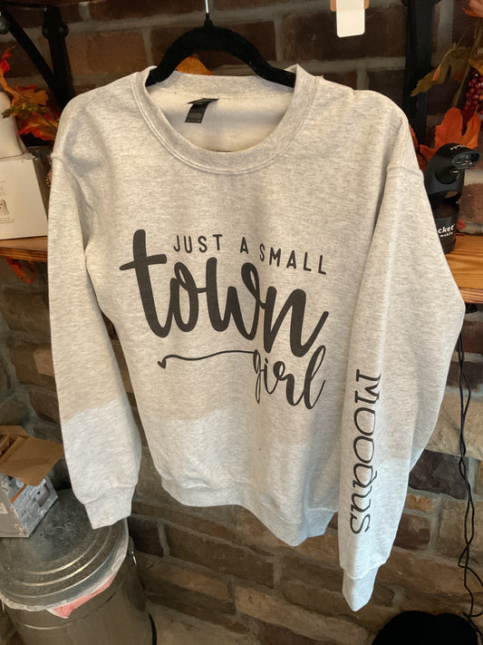 Just A Small Town Girl Sweatshirt Moodus - Cream L