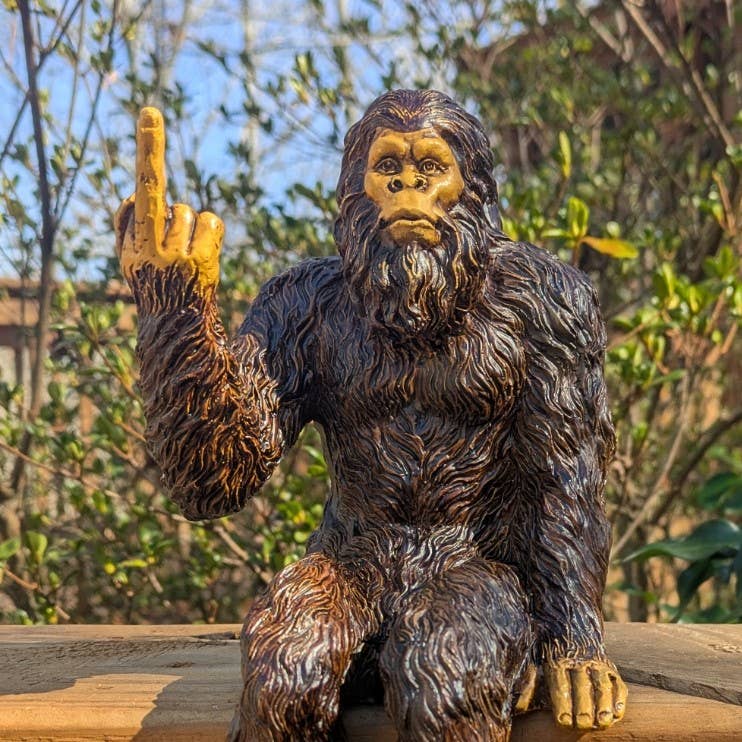 Bigfoot 'The Rude' Sasquatch Statue 10 inch H Shelf Sitter: Stonewash