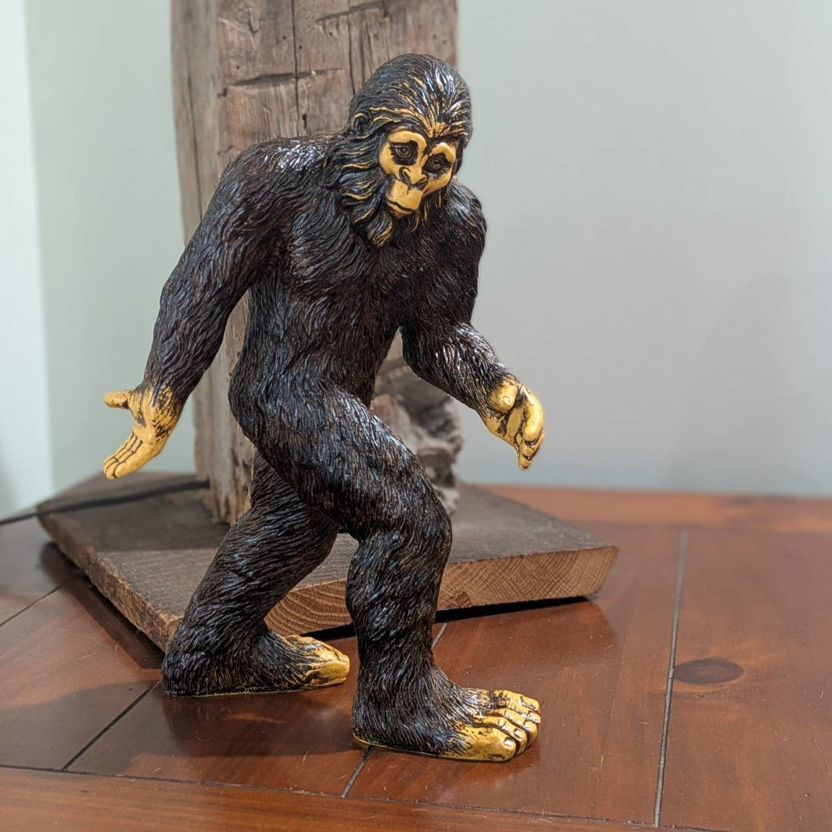Bigfoot Classic Standing Statue 11.5 inch H w/ metal stake: Stonewash
