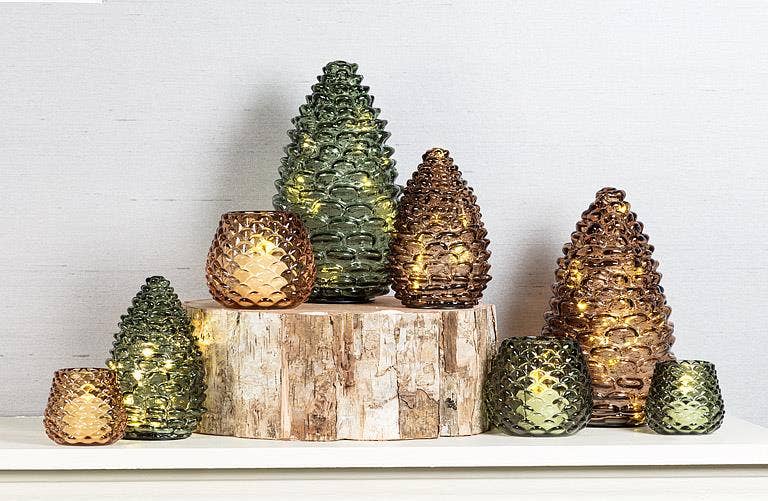 Medium Pinecone Tealight: Amber
