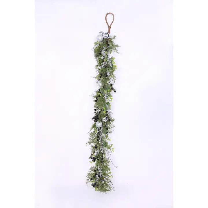 Winterberry Dazzle 4ft Garland
